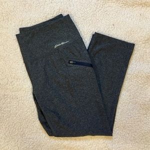 Womens Eddie Bauer trail tight capris leggings